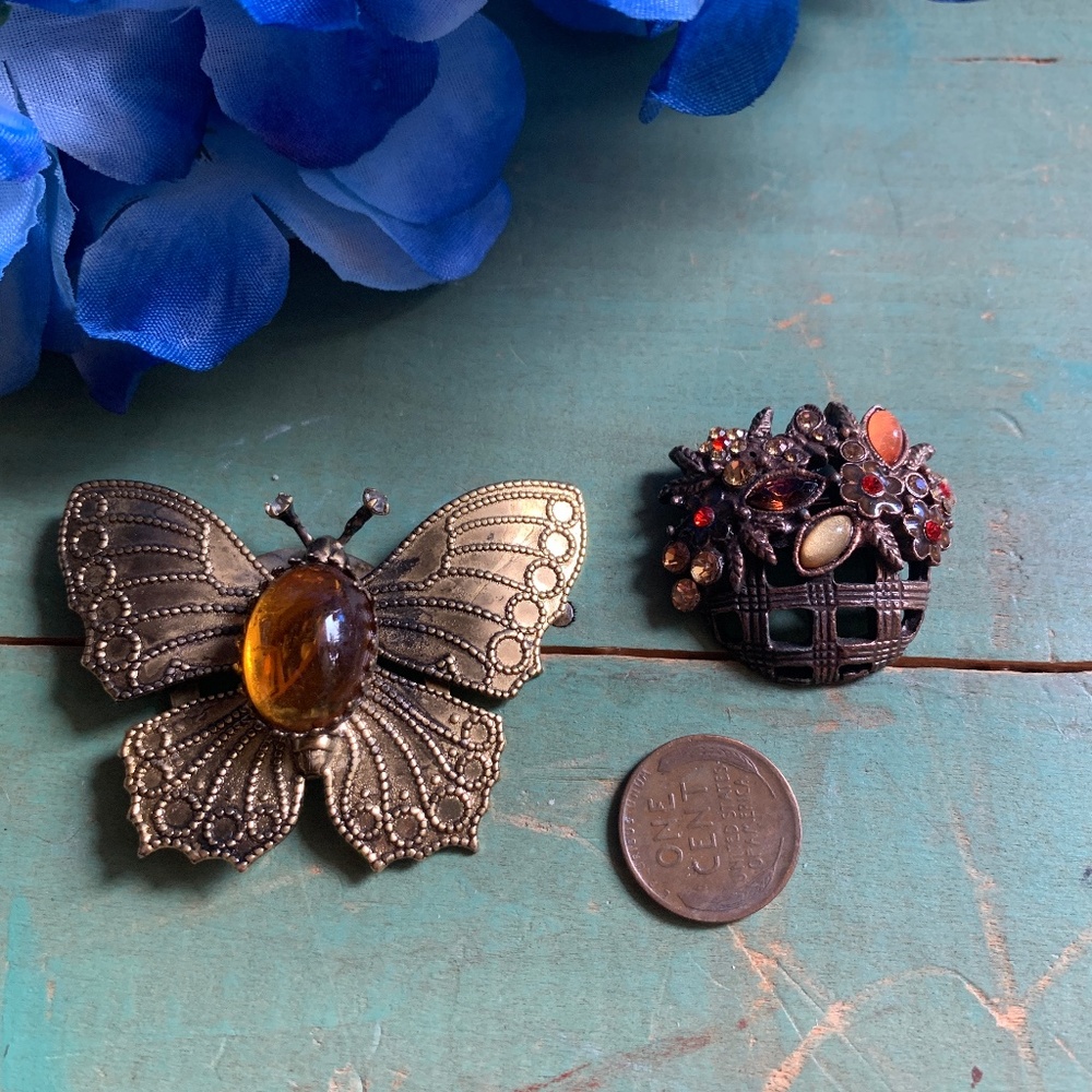 🦋 Vintage Pins - Antiqued Butterfly Clip - Antiqued Flower Basket - Old Pins